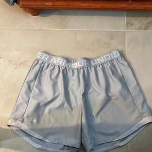 Under Armour Women's Light Gray Athletic Shorts